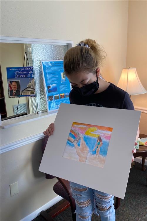 Eva Kohler and her artwork 